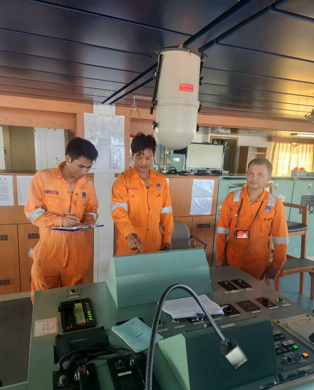 Tác phẩm dự thi 'Petrovietnam trong tôi': Các ảnh đơn lần 2 của tác giả Lê Phúc Tăng (PVEP) Tác phẩm dự thi 'Petrovietnam trong tôi': Các ảnh đơn lần 2 của tác giả Lê Phúc Tăng (PVEP)