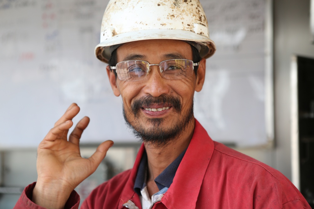34-NNP-AB-0001-08: Phạm Văn Cường, Giàn trưởng giàn khoan PVD 11 tại mỏ Bir Seba (Algeria). 34-NNP-AB-0001-08: Phạm Văn Cường, Giàn trưởng giàn khoan PVD 11 tại mỏ Bir Seba (Algeria).