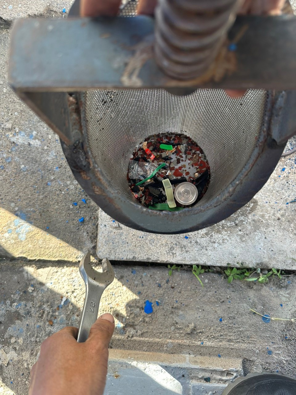 17-NTL-AD-0004: Xúc rửa bầu lọc.