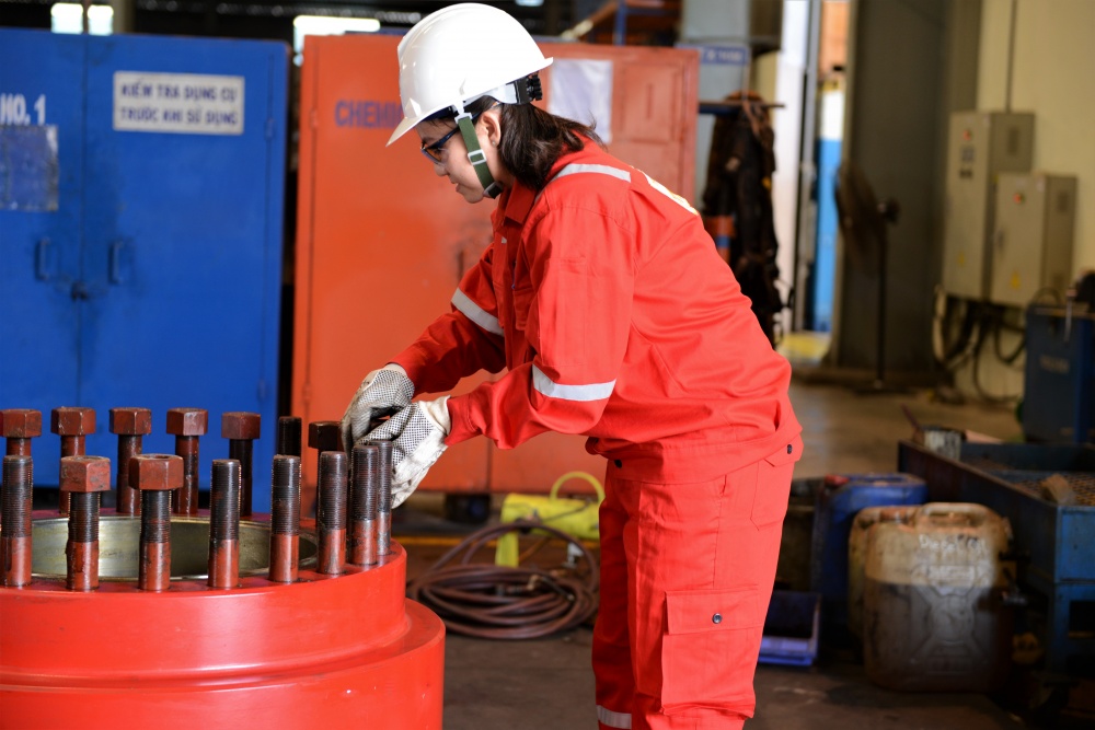 18-NTT2-AB-0001-04: Sâu sắc. 18-NTT2-AB-0001-04: Sâu sắc.