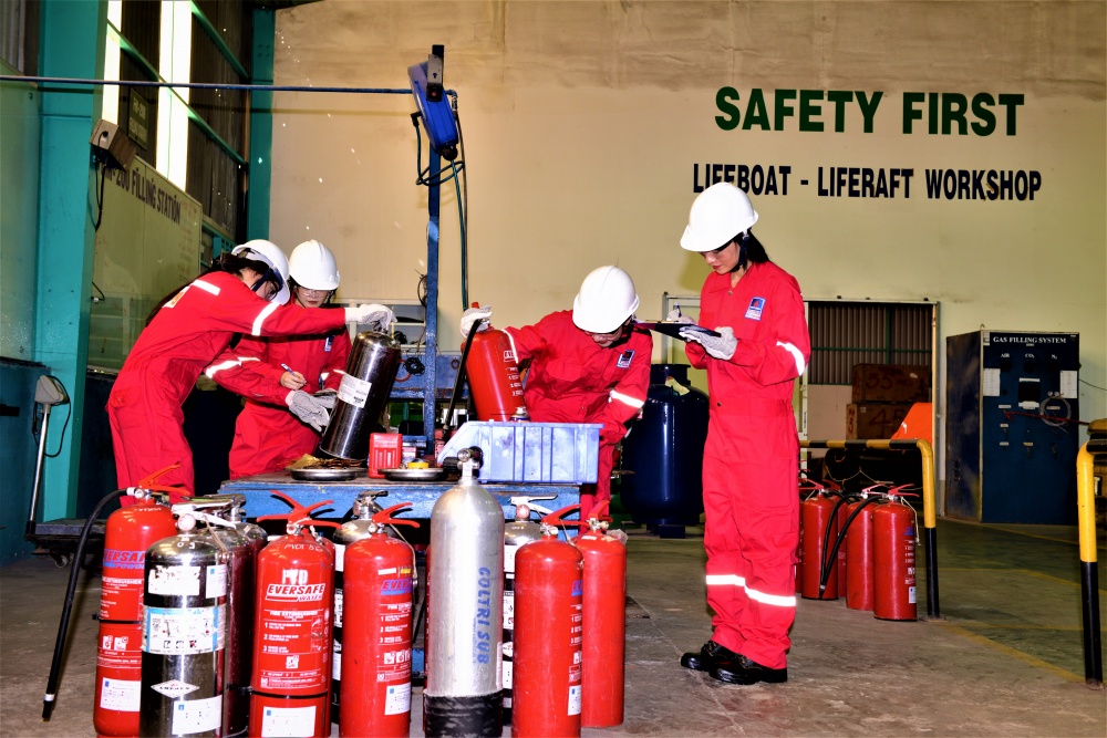 18-NTT2-AB-0001-06: Bản lĩnh. 18-NTT2-AB-0001-06: Bản lĩnh.
