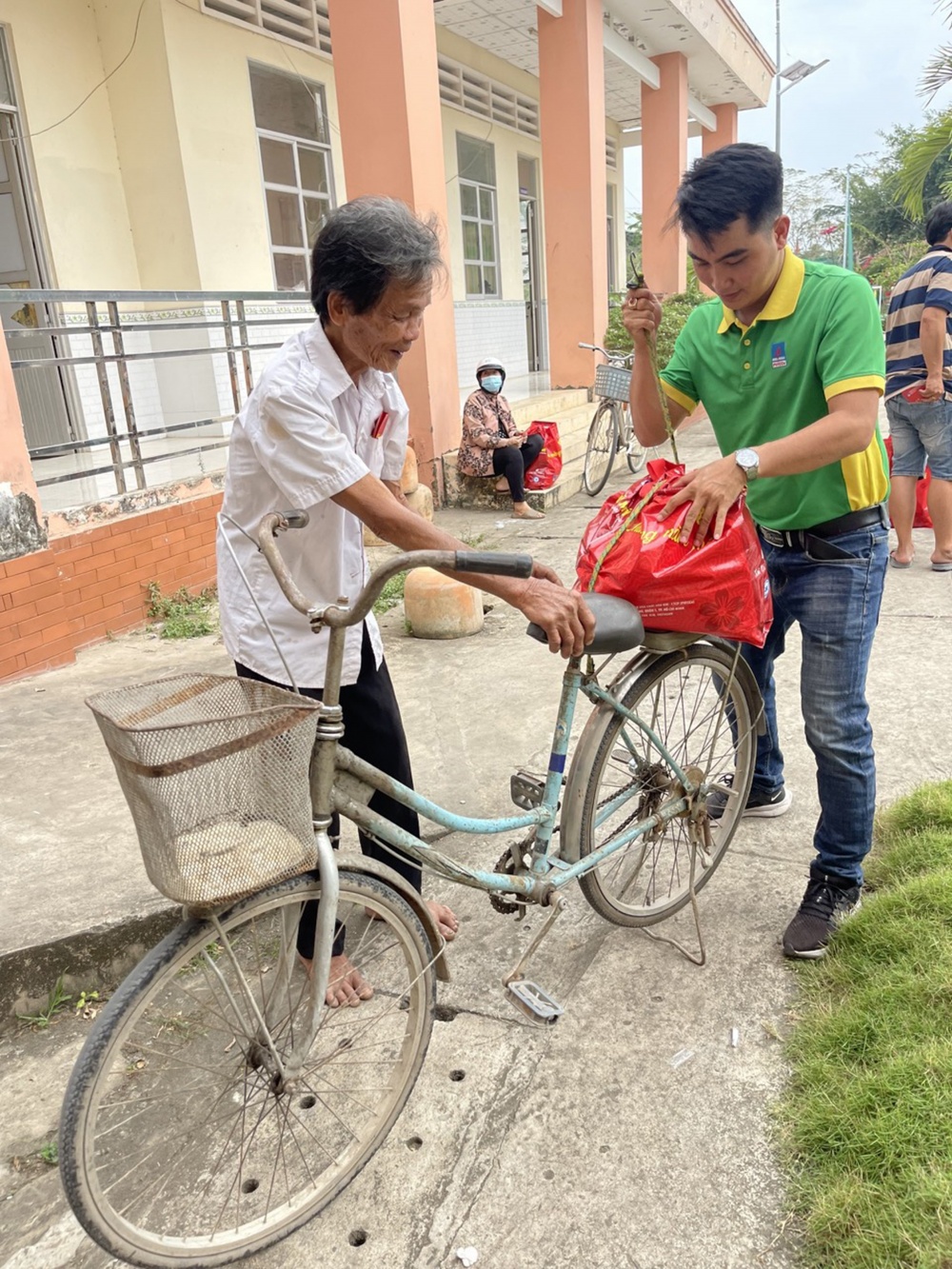 Tác phẩm dự thi Tác phẩm dự thi