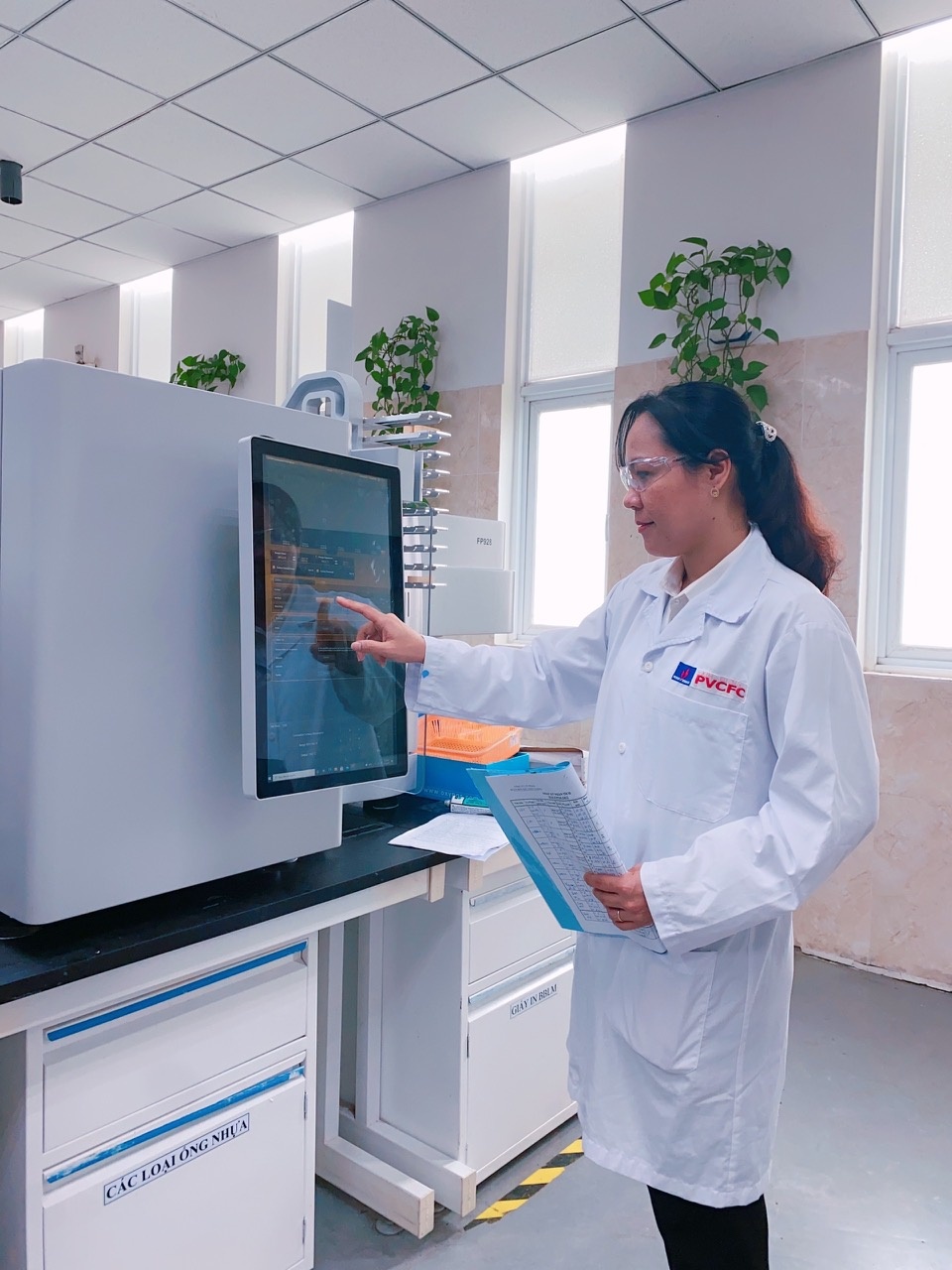 Tác phẩm dự thi 'Petrovietnam trong tôi': Các ảnh đơn của tác giả Phạm Thị Chi (PVCFC)