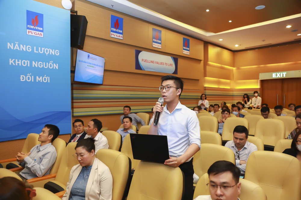 16-TDNC-AB-0001-05: Thảo luận nội dung đại hội. 16-TDNC-AB-0001-05: Thảo luận nội dung đại hội.