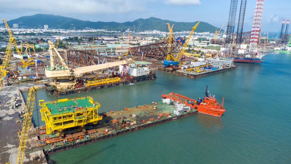 09-VDH-AD-0012: Hạ thủy khối thượng tầng. 09-VDH-AD-0012: Hạ thủy khối thượng tầng.