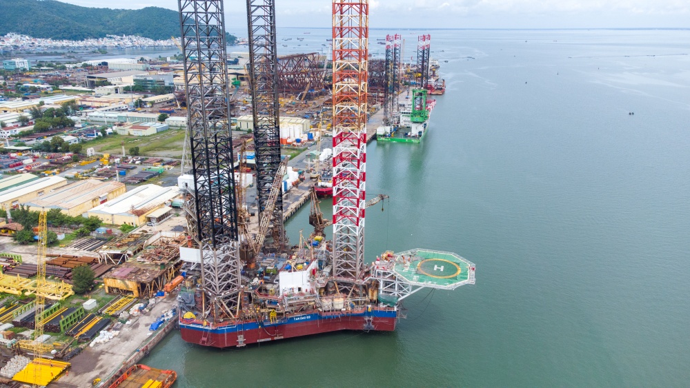 09-VDH-AD-0024: Thay áo mới cho giàn khoan Tam Đảo 3. 09-VDH-AD-0024: Thay áo mới cho giàn khoan Tam Đảo 3.