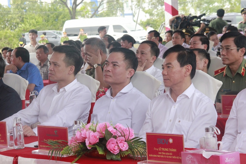 Chủ tịch nước dự Lễ tổng kết và bàn giao 1.200 căn nhà cho người nghèo ở Sóc Trăng