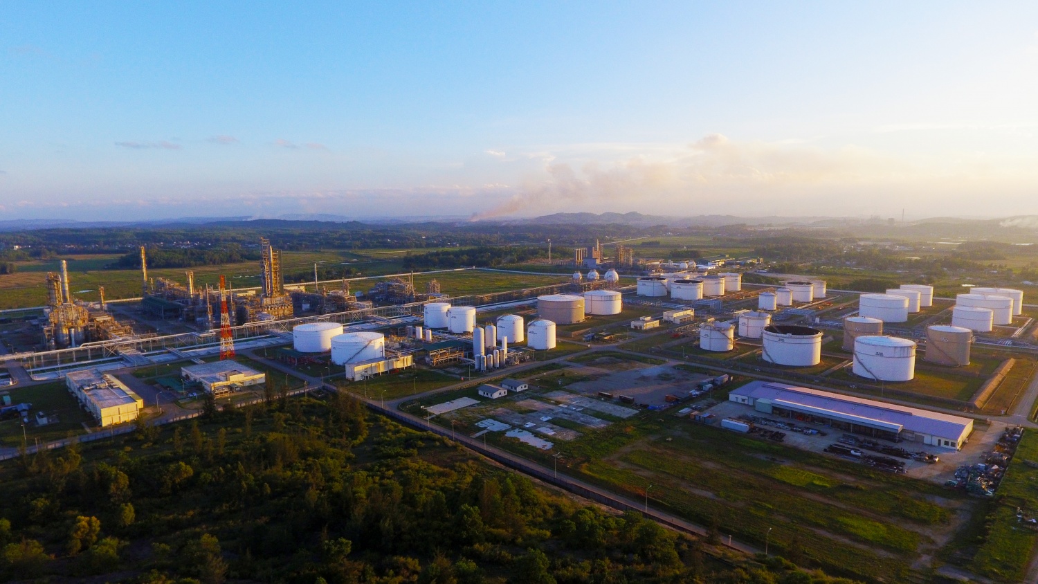Petrovietnam liên tục tăng trưởng, đóng góp xứng đáng cho phát triển kinh tế - xã hội Petrovietnam liên tục tăng trưởng, đóng góp xứng đáng cho phát triển kinh tế - xã hội