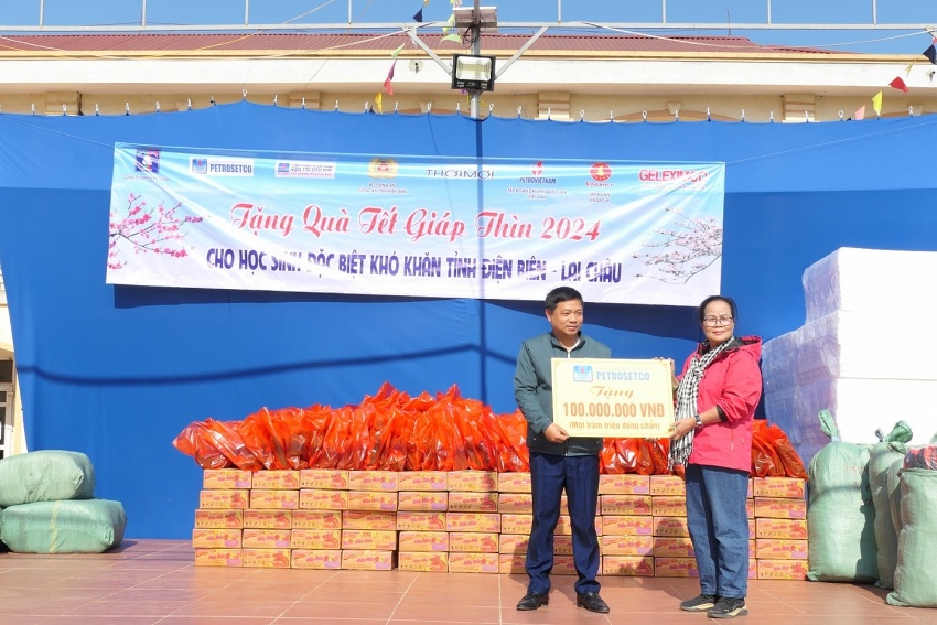 PETROSETCO mang Tết ấm áp đến người dân Điện Biên và Lai Châu PETROSETCO mang Tết ấm áp đến người dân Điện Biên và Lai Châu