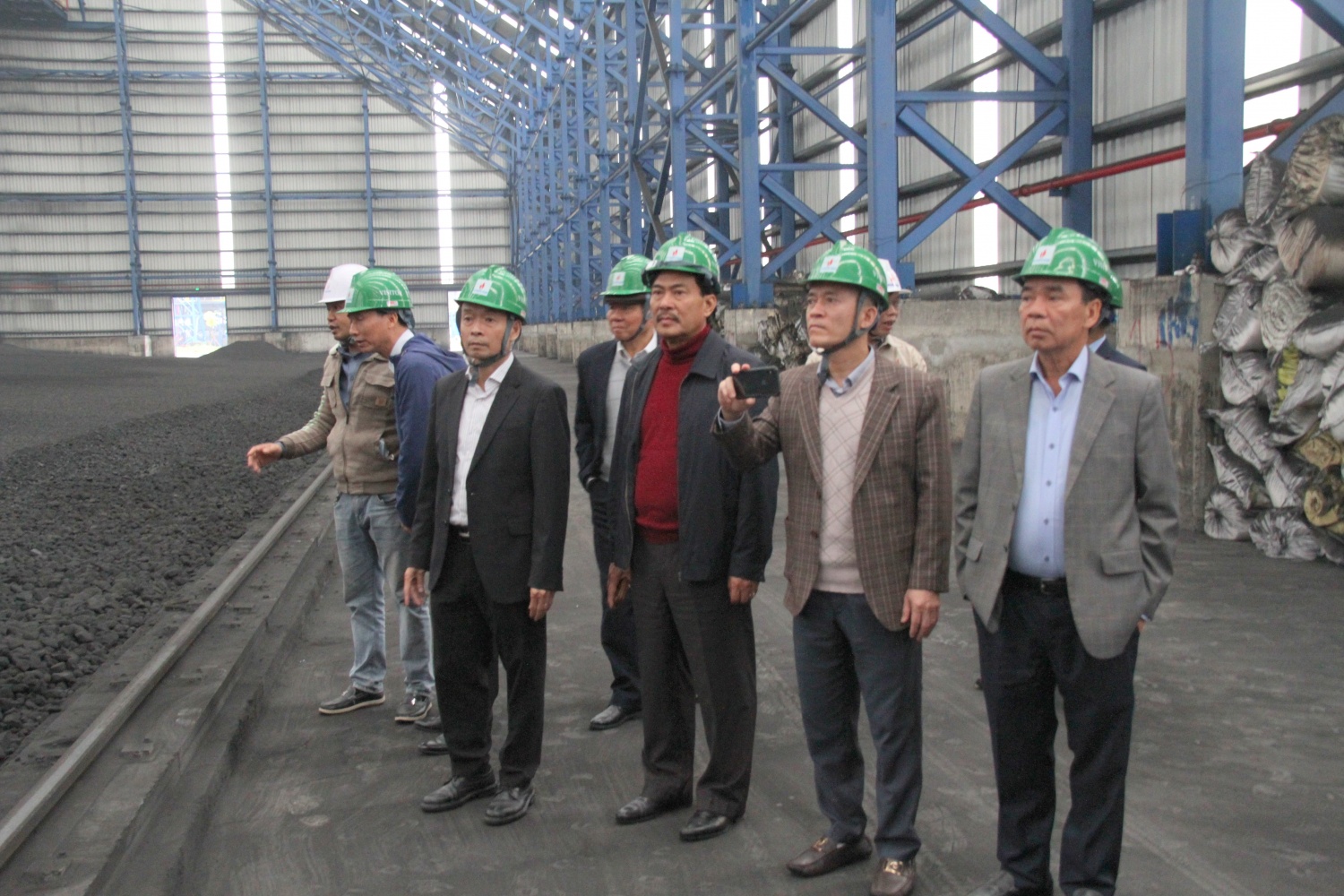 Đoàn công tác Hội DKVN thăm và làm việc tại Nhà máy Nhiệt điện Thái Bình 2 Đoàn công tác Hội DKVN thăm và làm việc tại Nhà máy Nhiệt điện Thái Bình 2