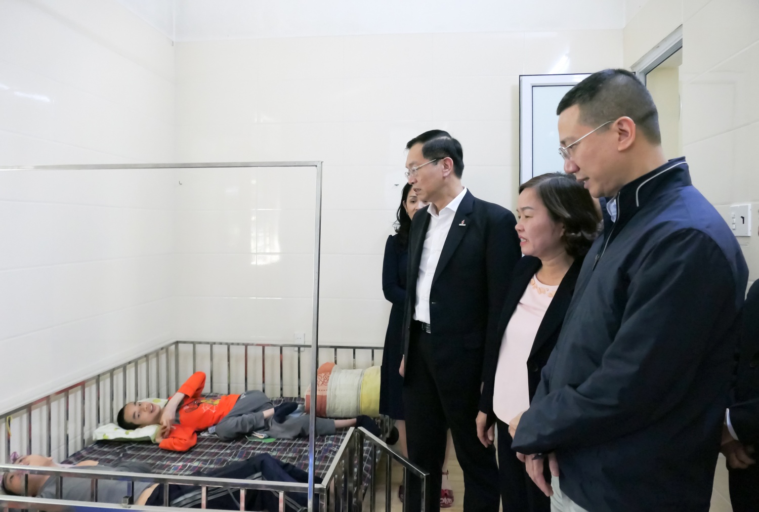 Petrovietnam mang xuân ấm đến cho trẻ em có hoàn cảnh khó khăn tại Hải Phòng Petrovietnam mang xuân ấm đến cho trẻ em có hoàn cảnh khó khăn tại Hải Phòng