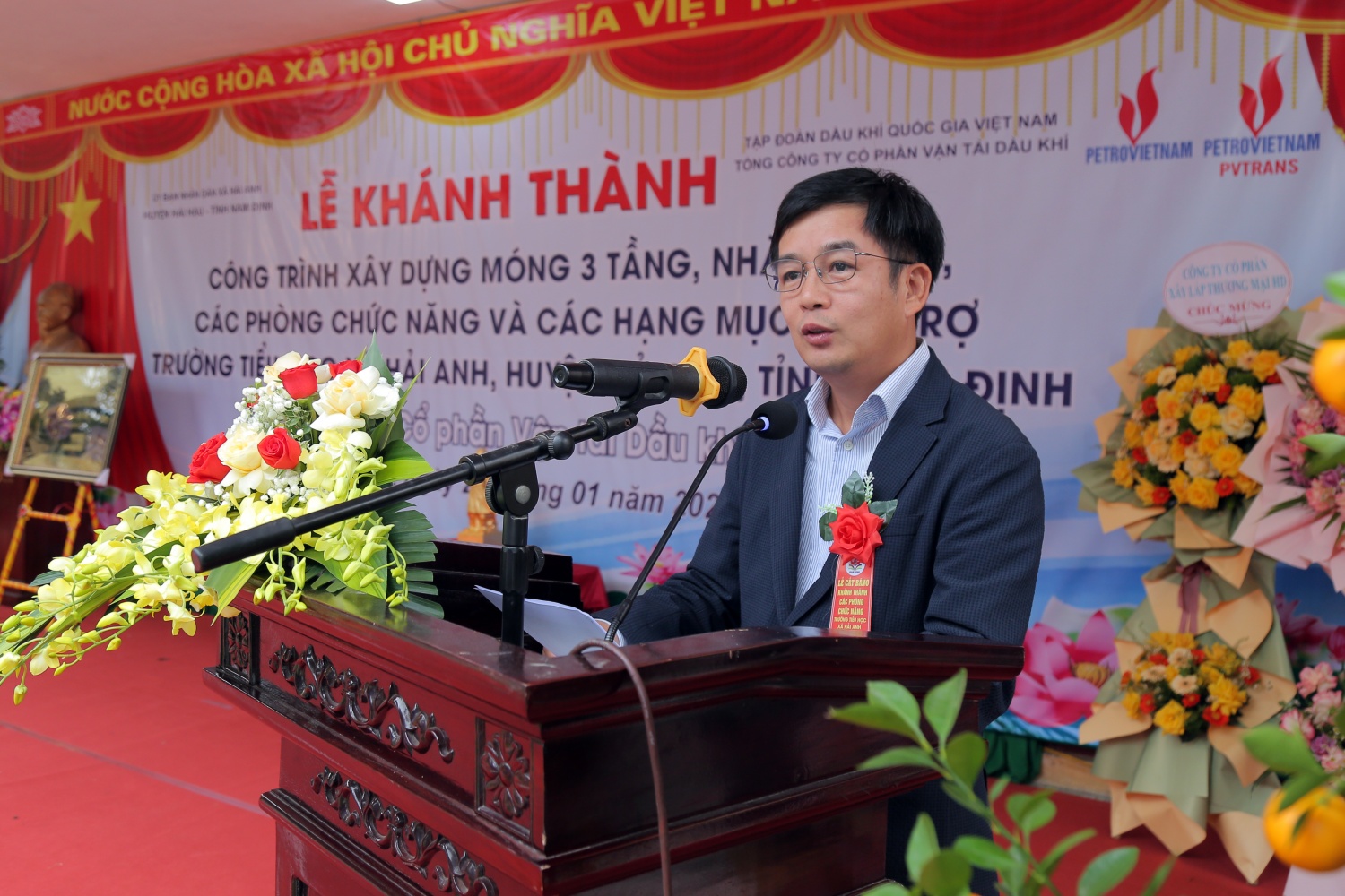 Petrovietnam/PVTrans trao hỗ trợ xây dựng nhà chức năng Trường Tiểu học Hải Anh (Nam Định) Petrovietnam/PVTrans trao hỗ trợ xây dựng nhà chức năng Trường Tiểu học Hải Anh (Nam Định)