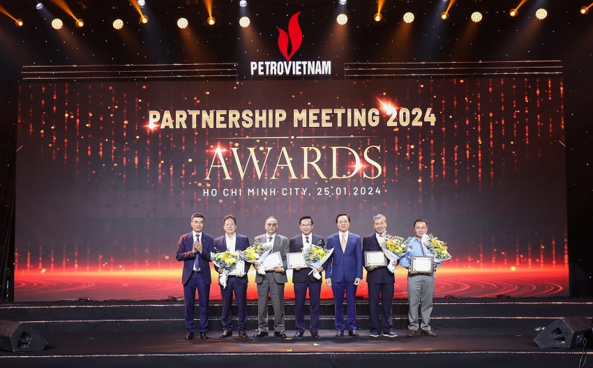 Petrovietnam gặp mặt các nhà thầu dầu khí năm 2024 Petrovietnam gặp mặt các nhà thầu dầu khí năm 2024