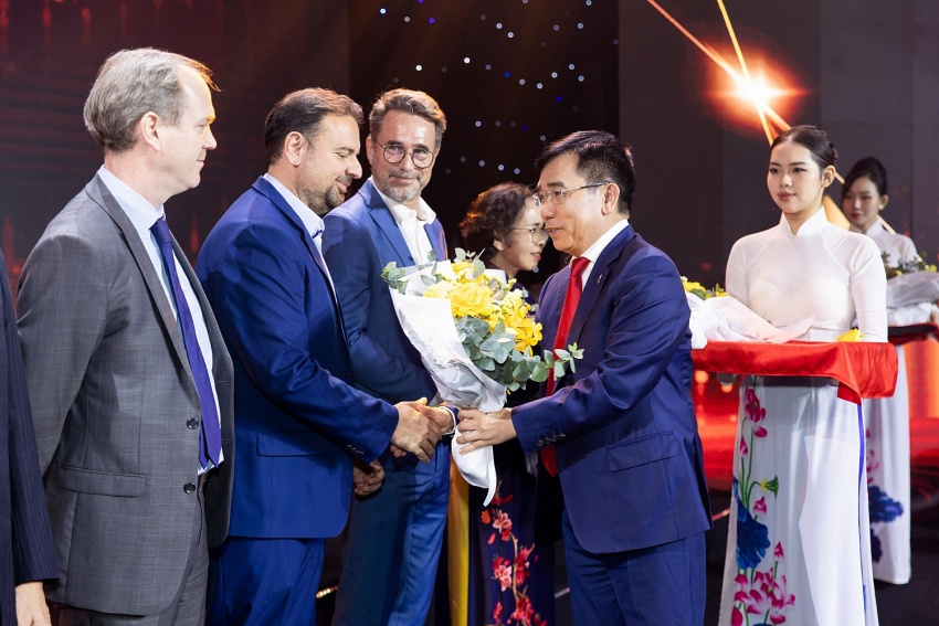 Petrovietnam gặp mặt các nhà thầu dầu khí năm 2024 Petrovietnam gặp mặt các nhà thầu dầu khí năm 2024