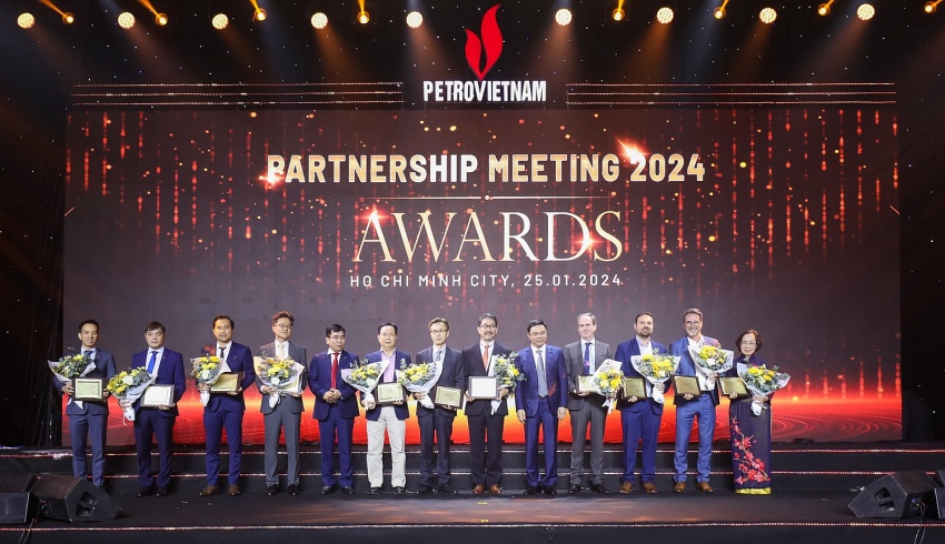Petrovietnam gặp mặt các nhà thầu dầu khí năm 2024 Petrovietnam gặp mặt các nhà thầu dầu khí năm 2024