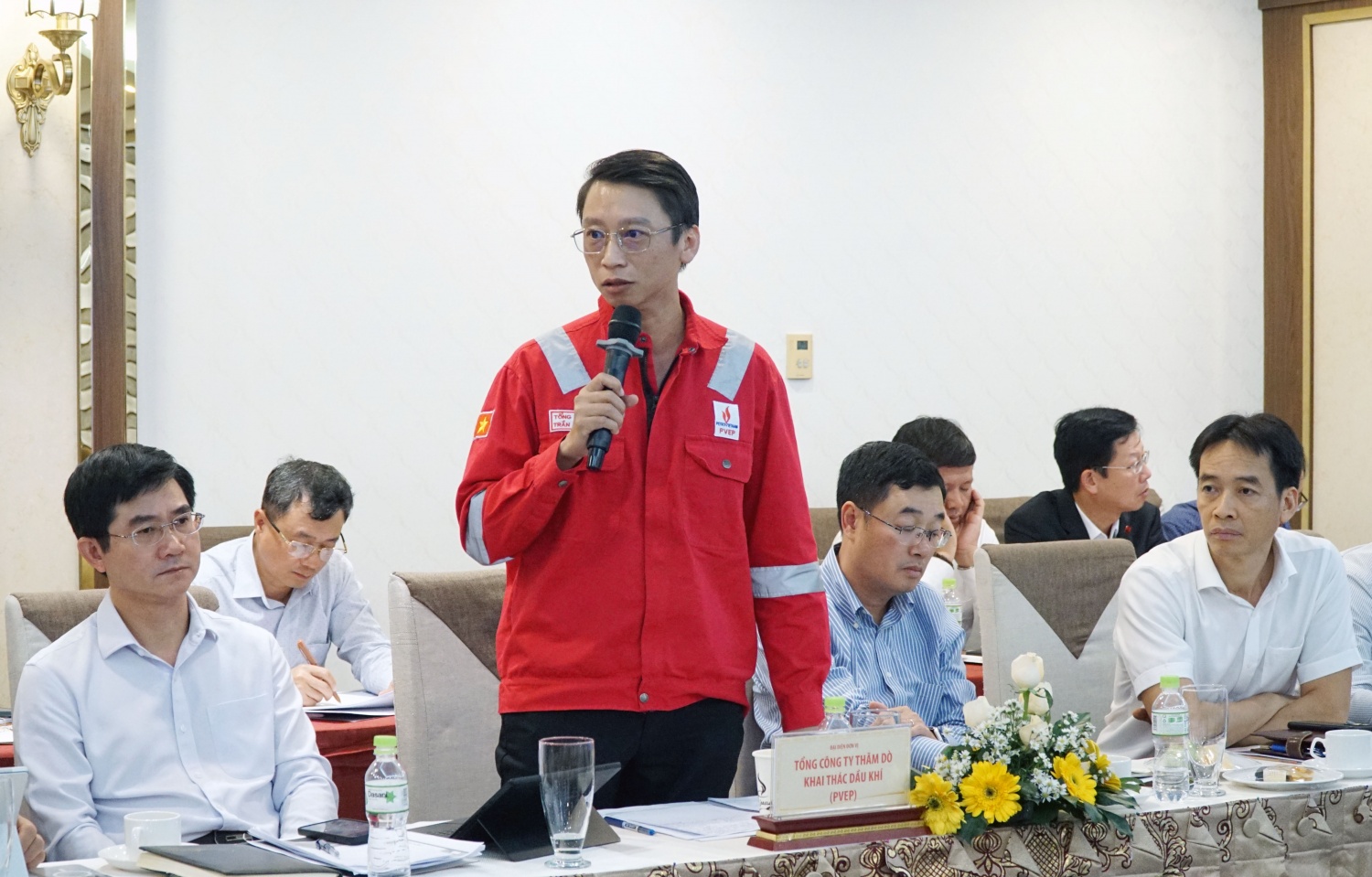 Tổng Giám đốc Tổng công ty Thăm dò Khai thác Dầu khí (PVEP) Trần Hồng Nam Tổng Giám đốc Tổng công ty Thăm dò Khai thác Dầu khí (PVEP) Trần Hồng Nam