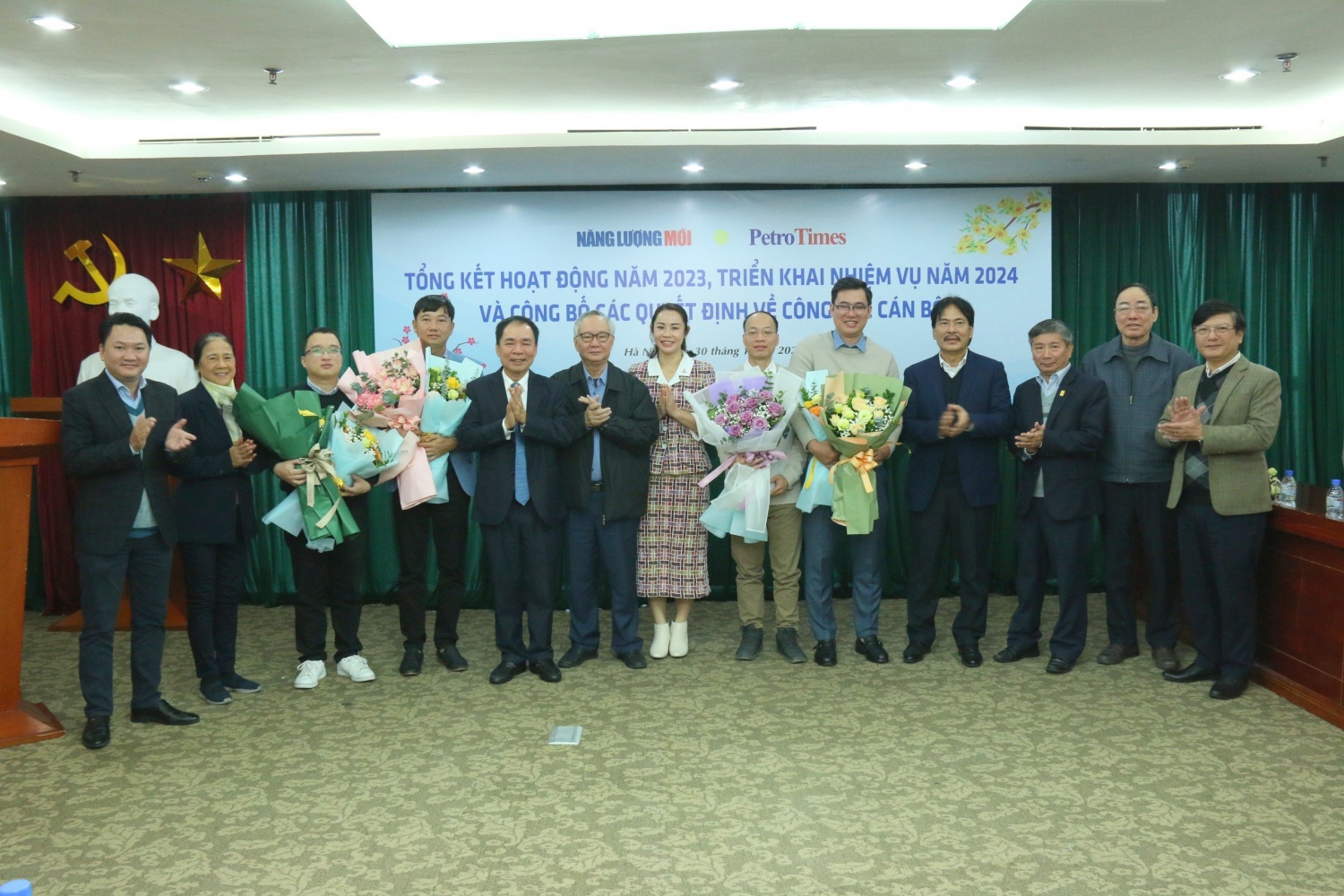 Tạp chí Năng lượng Mới - PetroTimes tổng kết hoạt động năm 2023, triển khai nhiệm vụ năm 2024 Tạp chí Năng lượng Mới - PetroTimes tổng kết hoạt động năm 2023, triển khai nhiệm vụ năm 2024