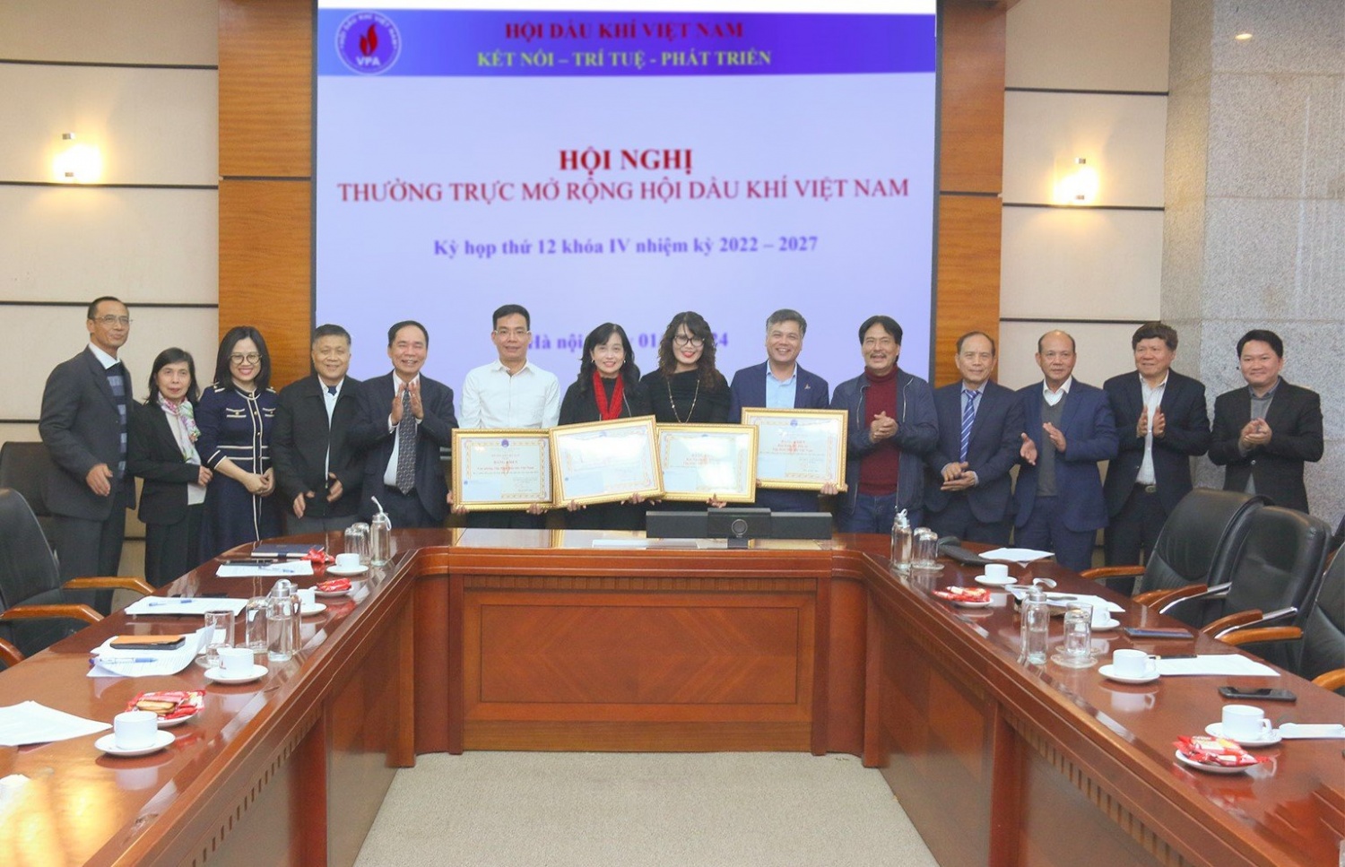 Hội Dầu khí Việt Nam tổ chức Hội nghị thường trực mở rộng lần thứ 12, khóa IV”