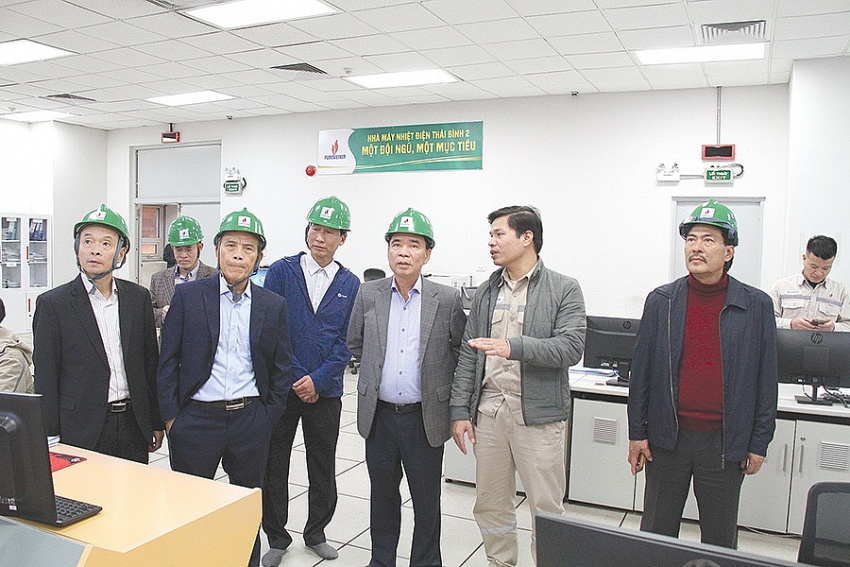 Hội Dầu khí Việt Nam Phát huy trí tuệ, nắm bắt cơ hội, không ngừng phát Hội Dầu khí Việt Nam phát huy trí tuệ, nắm bắt cơ hội, không ngừng phát triển