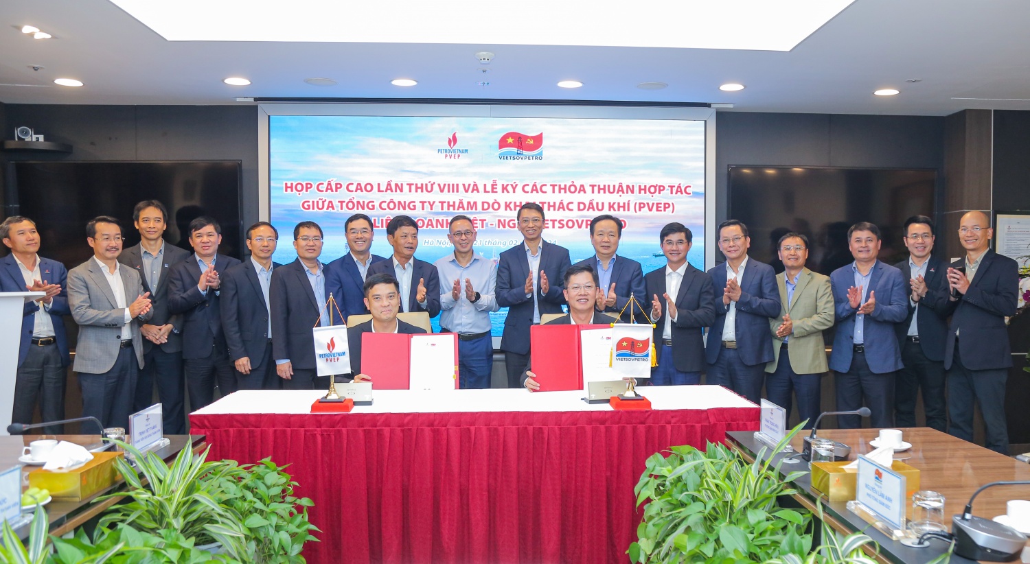 PVEP và Vietsovpetro tăng cường hợp tác trong lĩnh vực E&P PVEP và Vietsovpetro tăng cường hợp tác trong lĩnh vực E&P