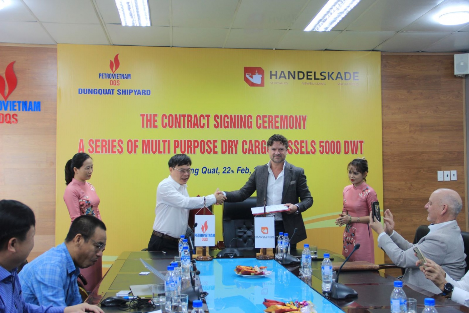 DQS ký kết hợp tác với Handelskade, đánh dấu sự hợp tác đầy hứa hẹn với chủ tàu Hà Lan”