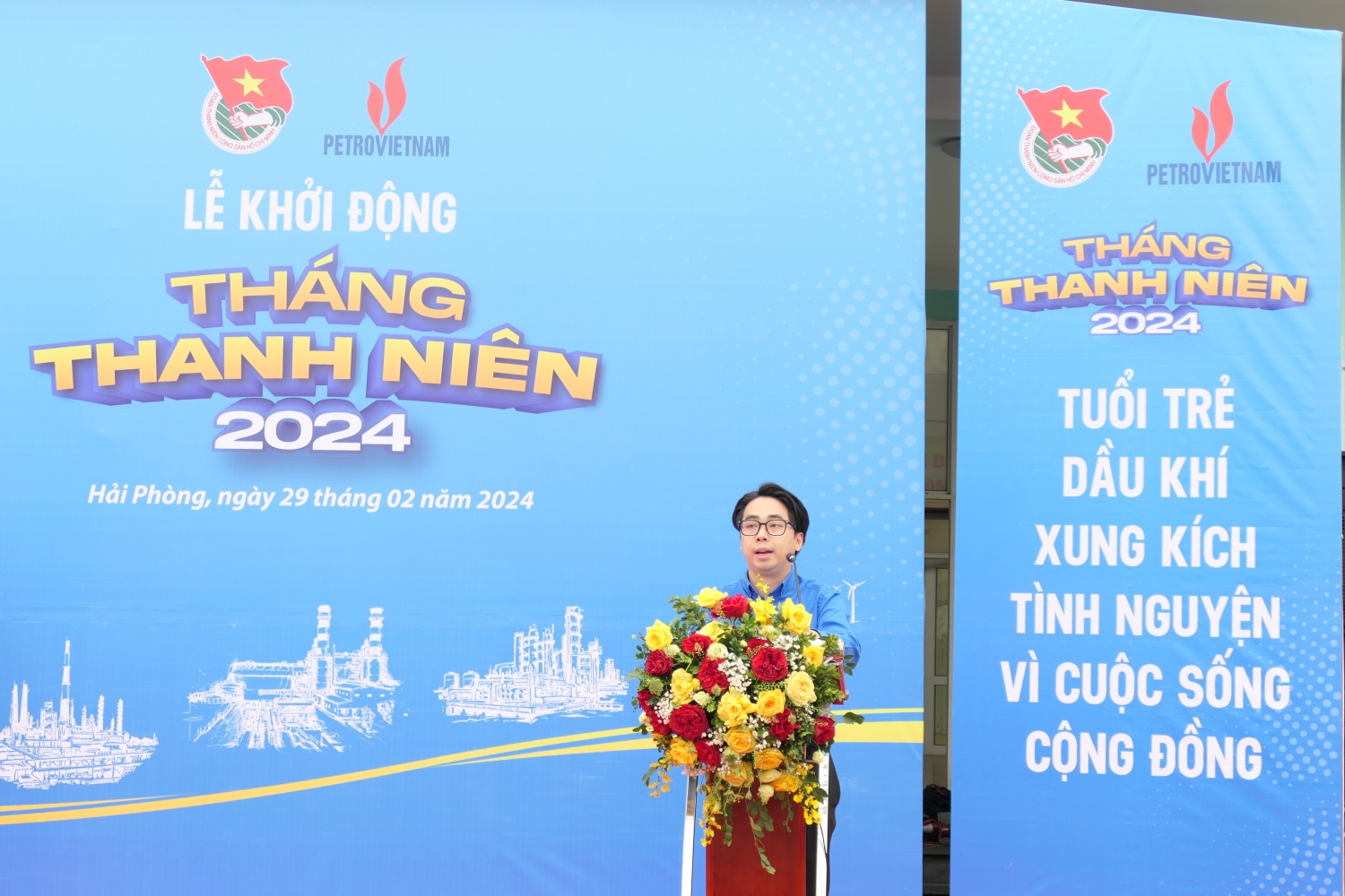 Tháng Thanh niên 2024: “Tuổi trẻ dầu khí xung kích tình nguyện vì cuộc sống cộng đồng” Tháng Thanh niên 2024: “Tuổi trẻ dầu khí xung kích tình nguyện vì cuộc sống cộng đồng”