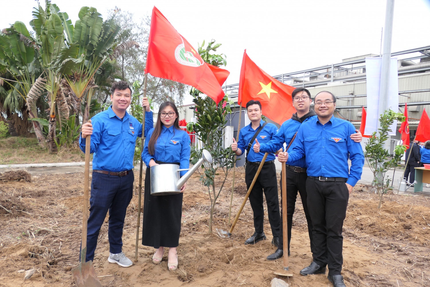 Tháng Thanh niên 2024: “Tuổi trẻ dầu khí xung kích tình nguyện vì cuộc sống cộng đồng” Tháng Thanh niên 2024: “Tuổi trẻ dầu khí xung kích tình nguyện vì cuộc sống cộng đồng”