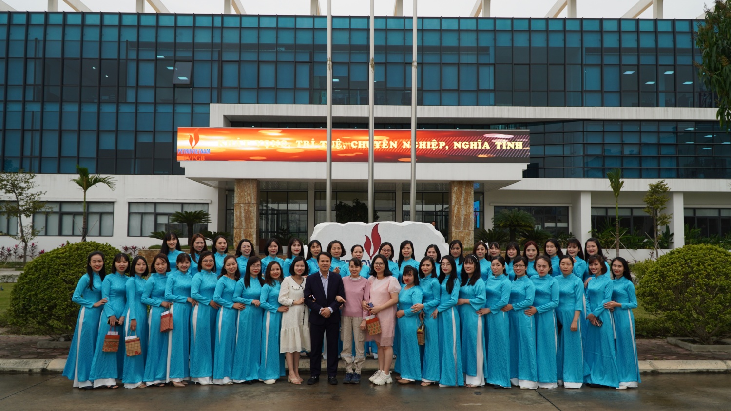 NMNĐ Thái Bình 2 tổ chức loạt hoạt động kỷ niệm 114 năm Ngày Quốc tế Phụ nữ NMNĐ Thái Bình 2 có phong trào nữ công vững mạnh