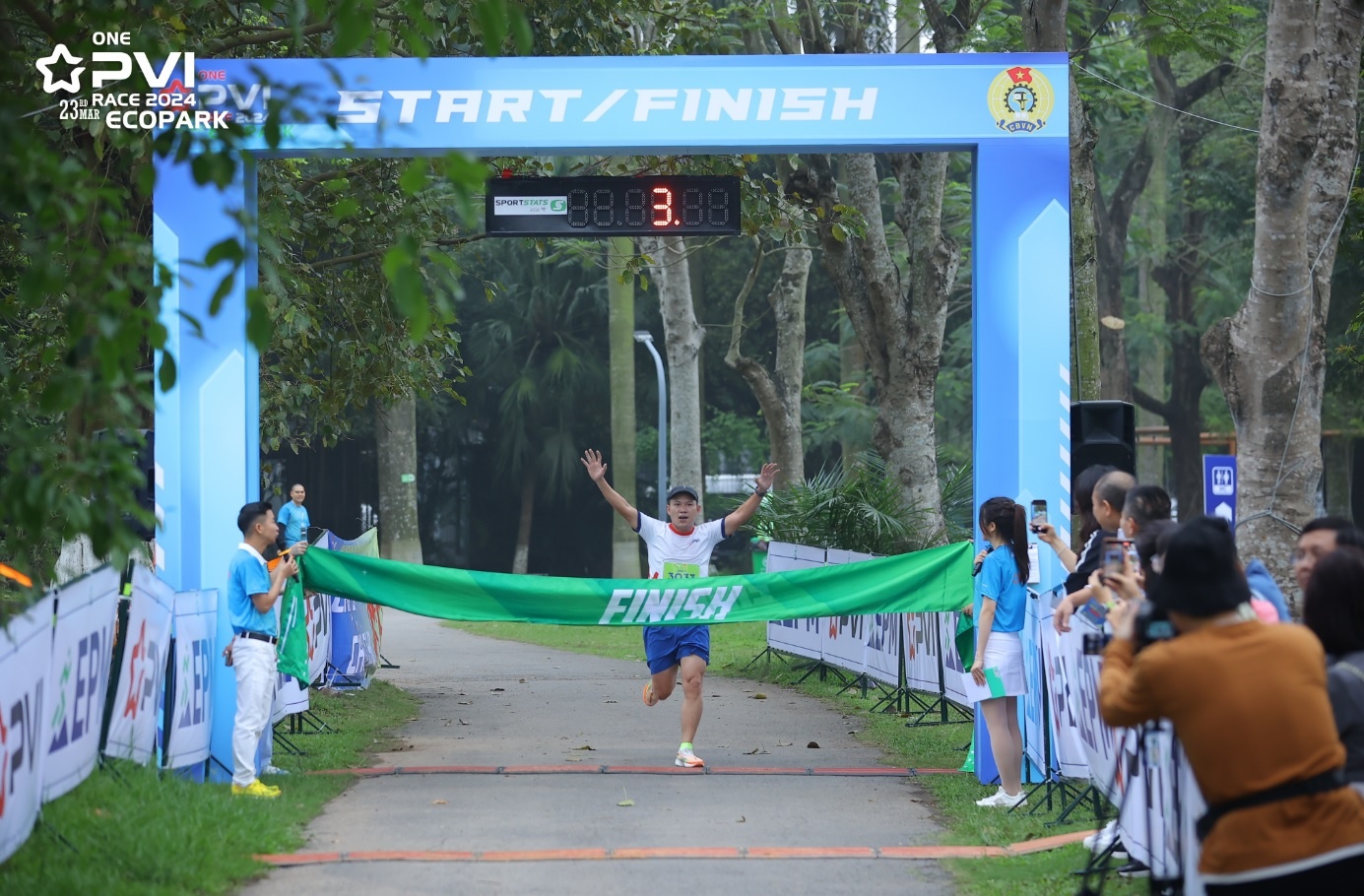 Sôi nổi giải chạy One PVI Race 2024 Sôi nổi giải chạy One PVI Race 2024