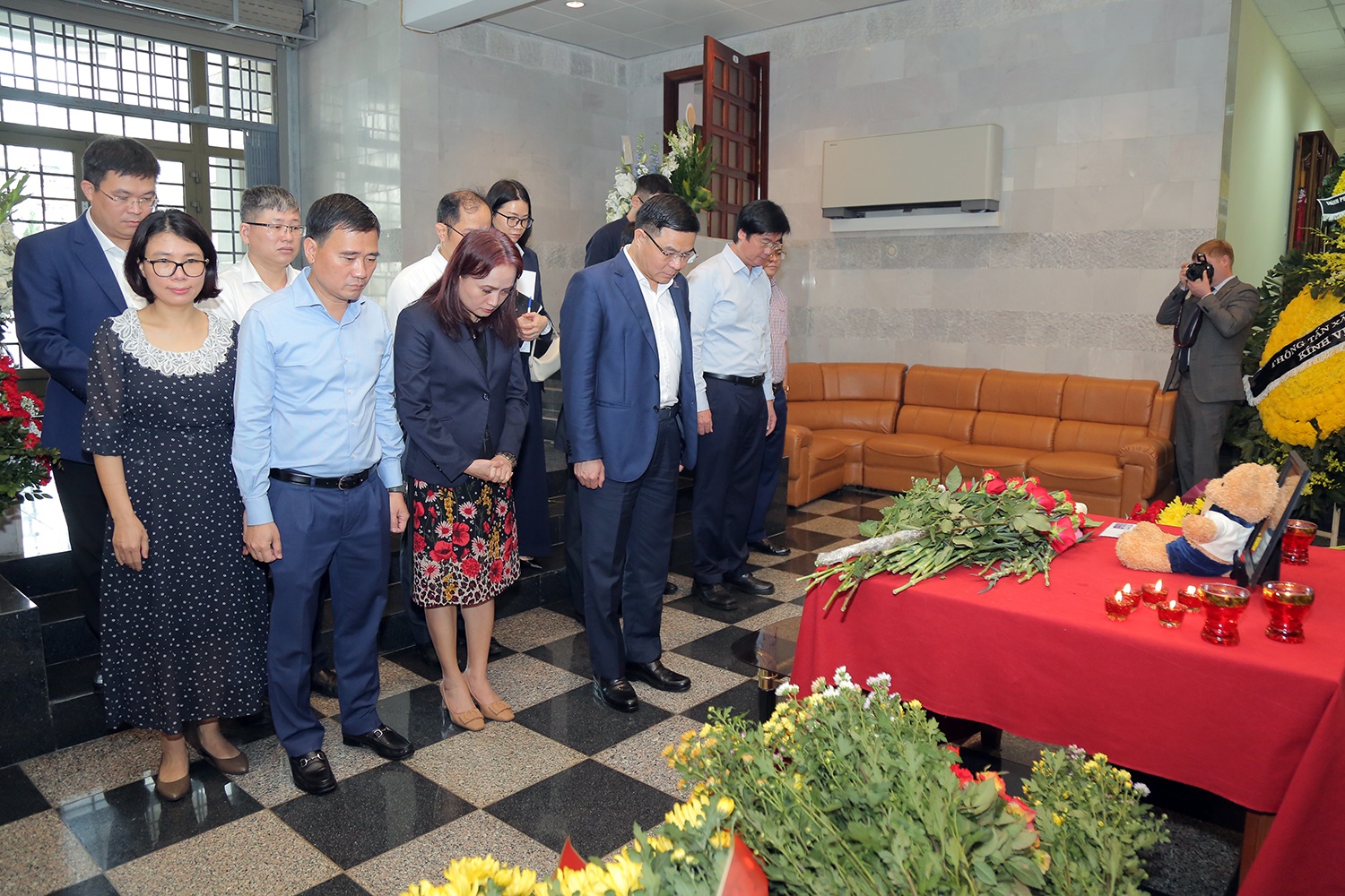 Lãnh đạo Petrovietnam chia buồn với các nạn nhân của vụ khủng bố tại Liên bang Nga Lãnh đạo Petrovietnam chia buồn với các nạn nhân của vụ khủng bố tại Liên bang Nga