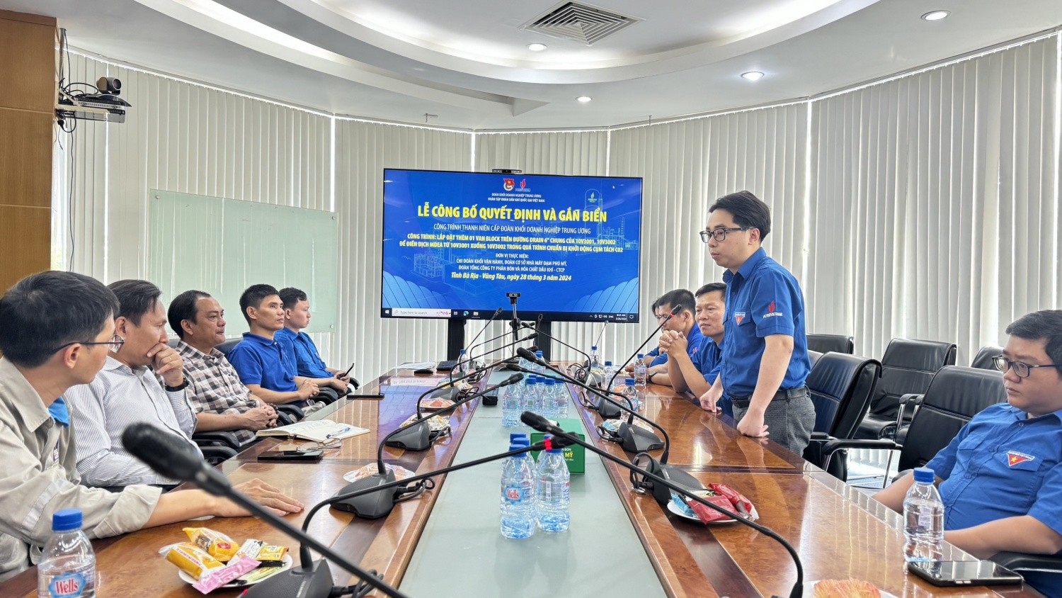 Đoàn Khối Doanh nghiệp Trung ương gắn biển Công trình thanh niên tại Nhà máy Đạm Phý Mỹ Đoàn Khối Doanh nghiệp Trung ương gắn biển Công trình thanh niên tại Nhà máy Đạm Phý Mỹ