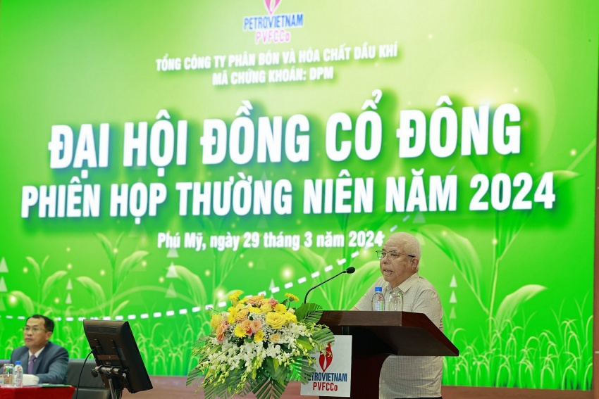 Các cổ đông trao đổi ý kiến tại phiên họp (2) Các cổ đông trao đổi ý kiến tại phiên họp (2)