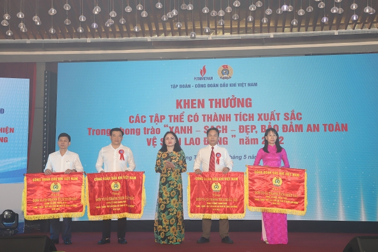 CĐ DKVN phát động Tháng Công nhân và tuyên dương người lao động Dầu khí tiêu biểu năm 2023 CĐ DKVN phát động Tháng Công nhân và tuyên dương người lao động Dầu khí tiêu biểu năm 2023