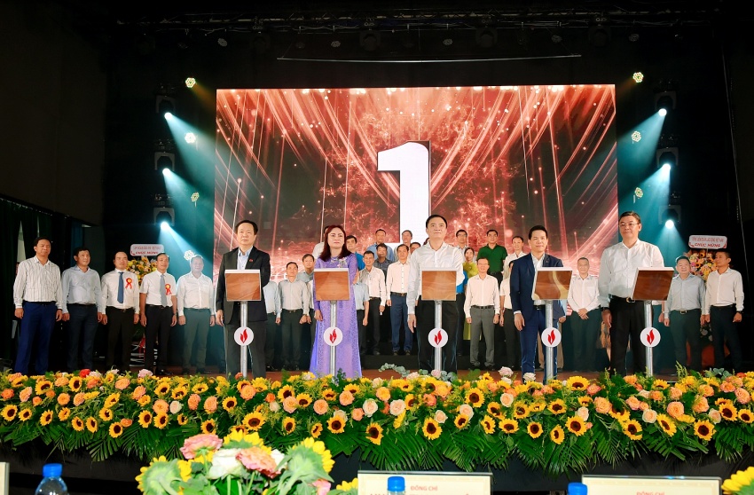 CĐ DKVN phát động Tháng Công nhân và tuyên dương người lao động Dầu khí tiêu biểu năm 2024 CĐ DKVN phát động Tháng Công nhân và tuyên dương người lao động Dầu khí tiêu biểu năm 2024
