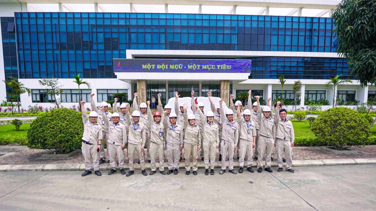 Tổ chức sinh hoạt chuyên đề “Một đội ngũ, một mục tiêu” trong toàn Đảng bộ Tập đoàn Dầu khí Quốc gia Việt Nam