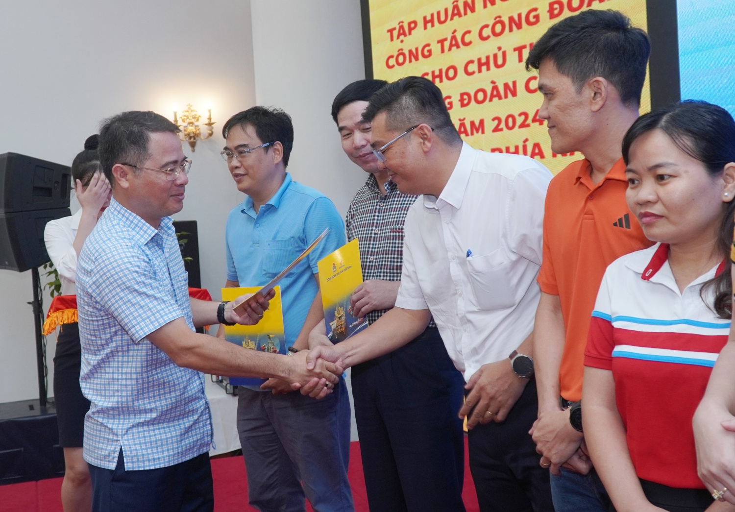CĐ DKVN Tổng kết Hội nghị tập huấn nghiệp vụ cho chủ tịch công đoàn cơ sở năm 2024 khu vực phía Nam CĐ DKVN tổng kết Hội nghị tập huấn nghiệp vụ cho chủ tịch công đoàn cơ sở năm 2024 khu vực phía Nam