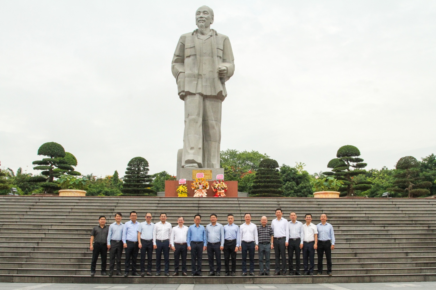BSR tổ chức về nguồn và thực hiện an sinh xã tại quê hương Chủ tịch Hồ Chí Minh BSR tổ chức về nguồn và thực hiện an sinh xã tại quê hương Chủ tịch Hồ Chí Minh