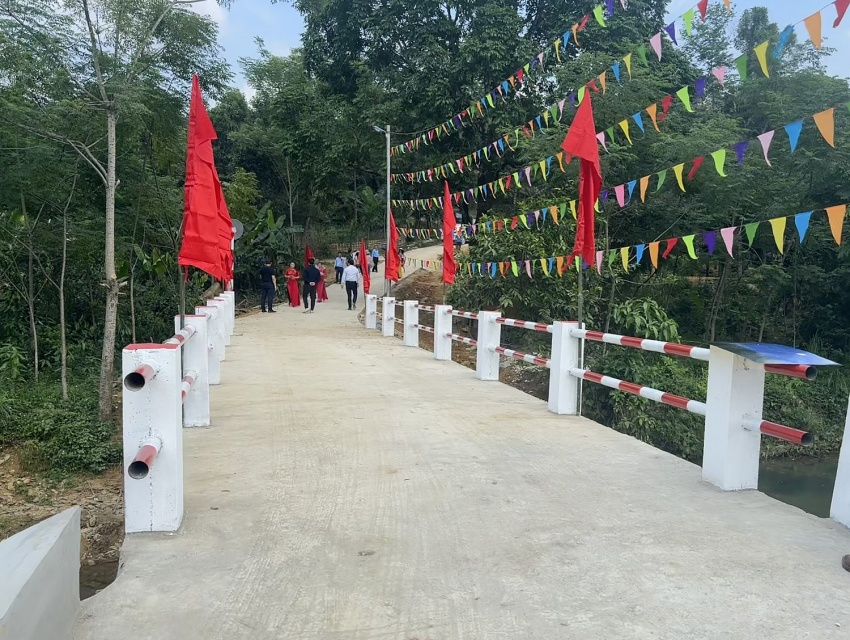 Khánh thành cầu, đường dân sinh tại Hà Giang do BIENDONG POC tài trợ Khánh thành cầu, đường dân sinh tại Hà Giang do BIENDONG POC tài trợ