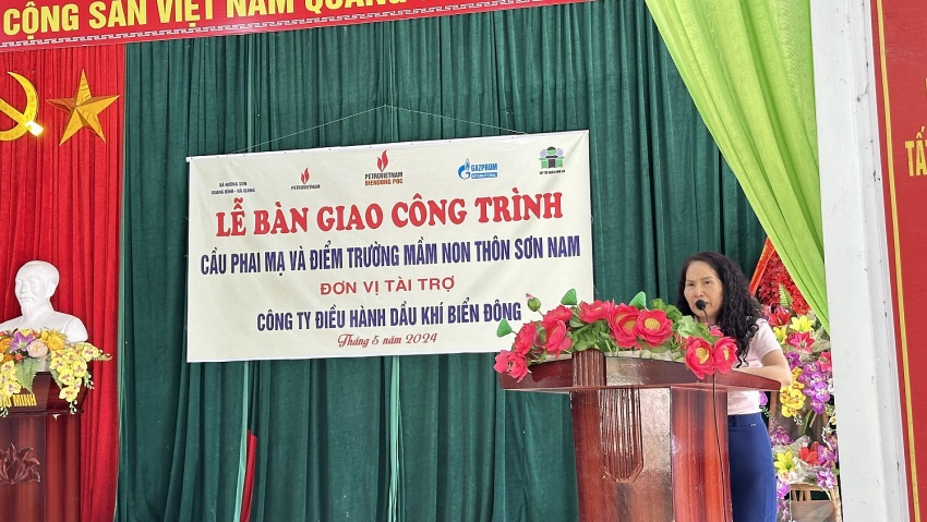 Bà Đặng Thị Lan - Phó Tồng Giám đốc BIENDONG POC phát biểu Bà Đặng Thị Lan - Phó Tồng Giám đốc BIENDONG POC phát biểu