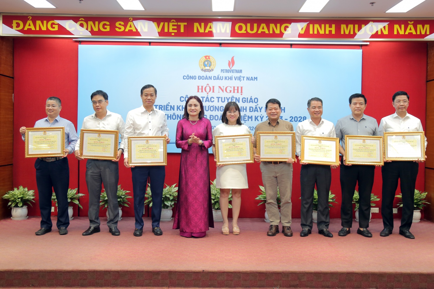 Công đoàn Dầu khí Việt Nam: Đẩy mạnh, nâng cao hiệu quả công tác truyền thông công đoàn Công đoàn Dầu khí Việt Nam: Đẩy mạnh, nâng cao hiệu quả công tác truyền thông công đoàn