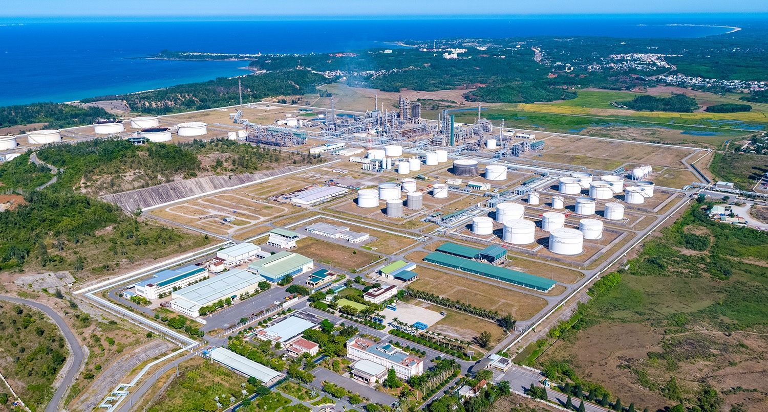 undefined Tháng 5: Petrovietnam tiếp tục duy trì tăng trưởng khi giá dầu đảo chiều giảm mạnh