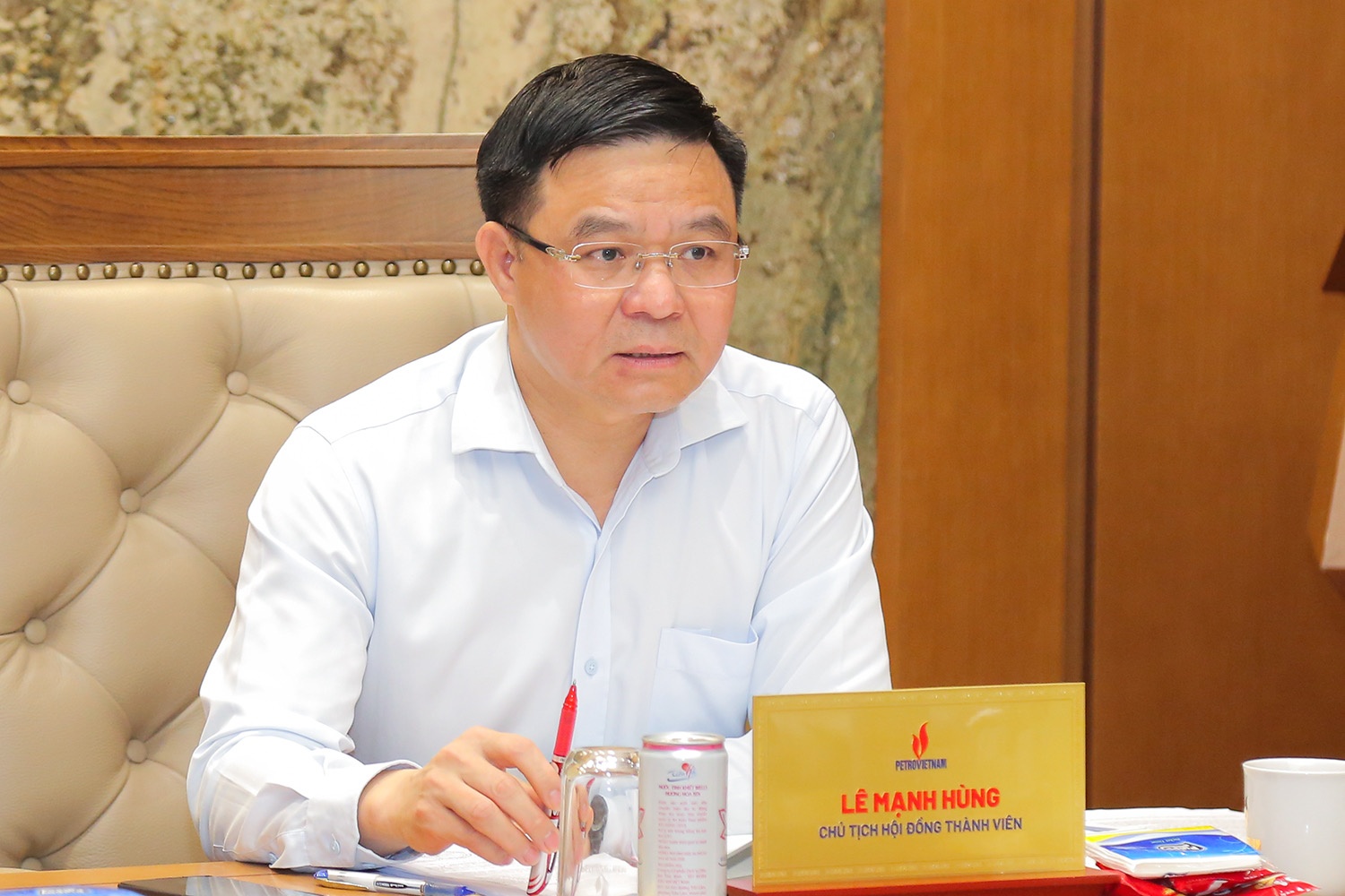 undefined Tháng 5: Petrovietnam tiếp tục duy trì tăng trưởng khi giá dầu đảo chiều giảm mạnh
