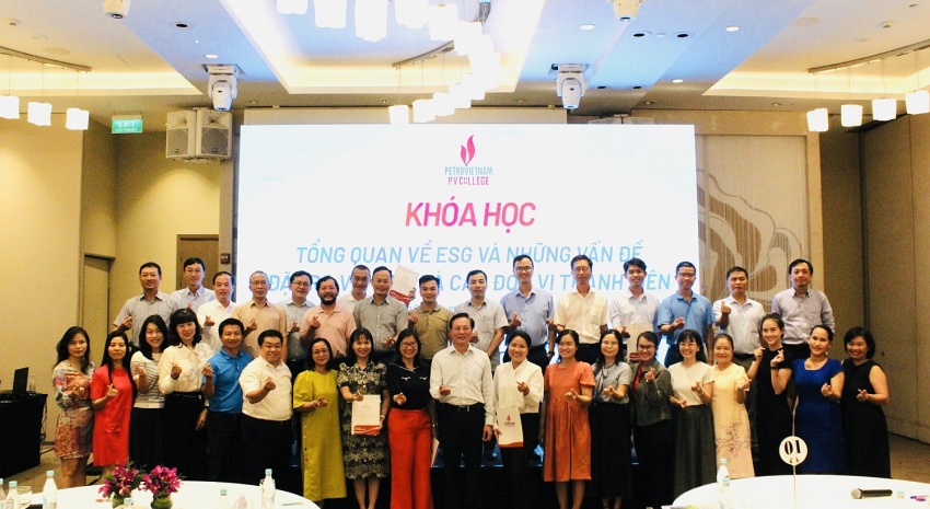 Petrovietnam tổ chức khóa đào tạo thứ hai về ESG cho CBCNV năm 2024 Petrovietnam tổ chức khóa đào tạo thứ hai về ESG cho CBCNV năm 2024