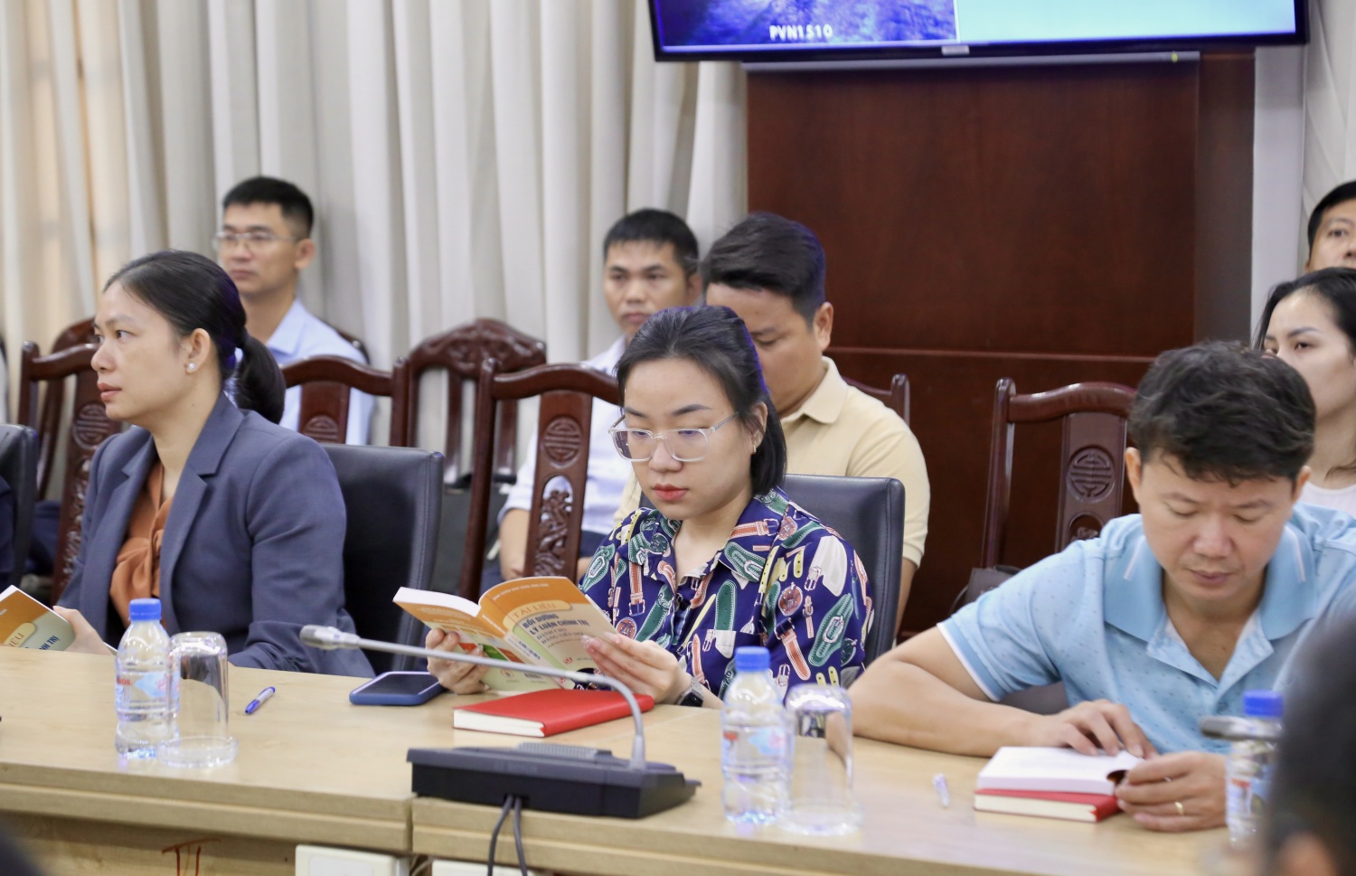 Khai giảng lớp Bồi dưỡng lý luận chính trị dành cho Đảng viên mới năm 2024 Đảng ủy Tập đoàn khai giảng lớp Bồi dưỡng lý luận chính trị cho đảng viên mới năm 2024 khu vực phía Nam