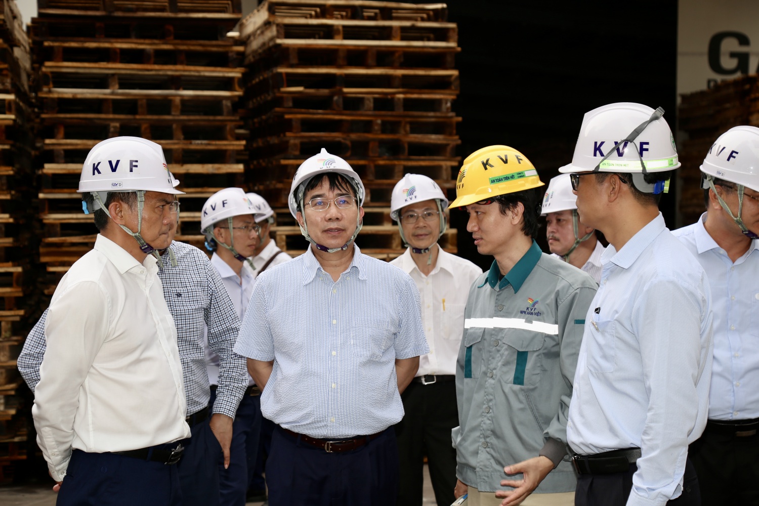 Đoàn công tác Petrovietnam làm việc tại Công ty Phân bón Hàn Việt Đoàn công tác Petrovietnam làm việc tại Công ty Phân bón Hàn Việt