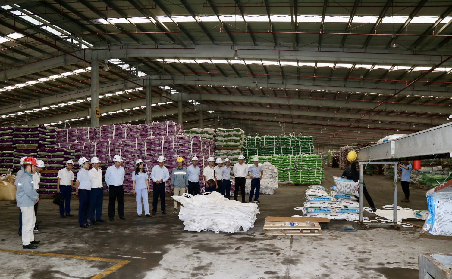 Đoàn công tác Petrovietnam làm việc tại Công ty Phân bón Hàn Việt Đoàn công tác Petrovietnam làm việc tại Công ty Phân bón Hàn Việt