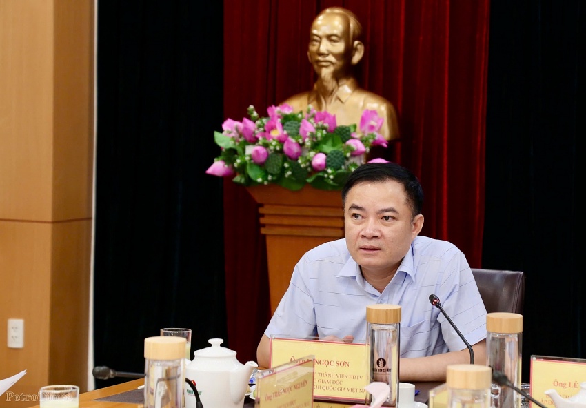 Lãnh đạo Petrovietnam làm việc về tình hình cân đối cung cầu khí Đông - Tây Nam bộ Lãnh đạo Petrovietnam làm việc về tình hình cân đối cung cầu khí Đông - Tây Nam bộ