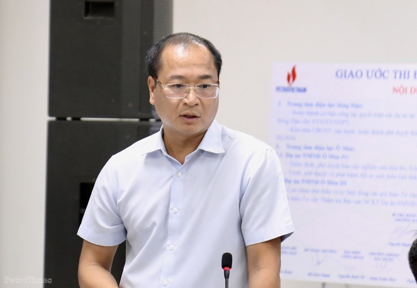 Chủ tịch HĐTV Petrovietnam Lê Mạnh Hùng: Không được để khó khăn nào làm ảnh hưởng đến chuỗi dự án Lô B Chủ tịch HĐTV Petrovietnam Lê Mạnh Hùng: Không được để khó khăn nào làm ảnh hưởng đến chuỗi dự án Lô B
