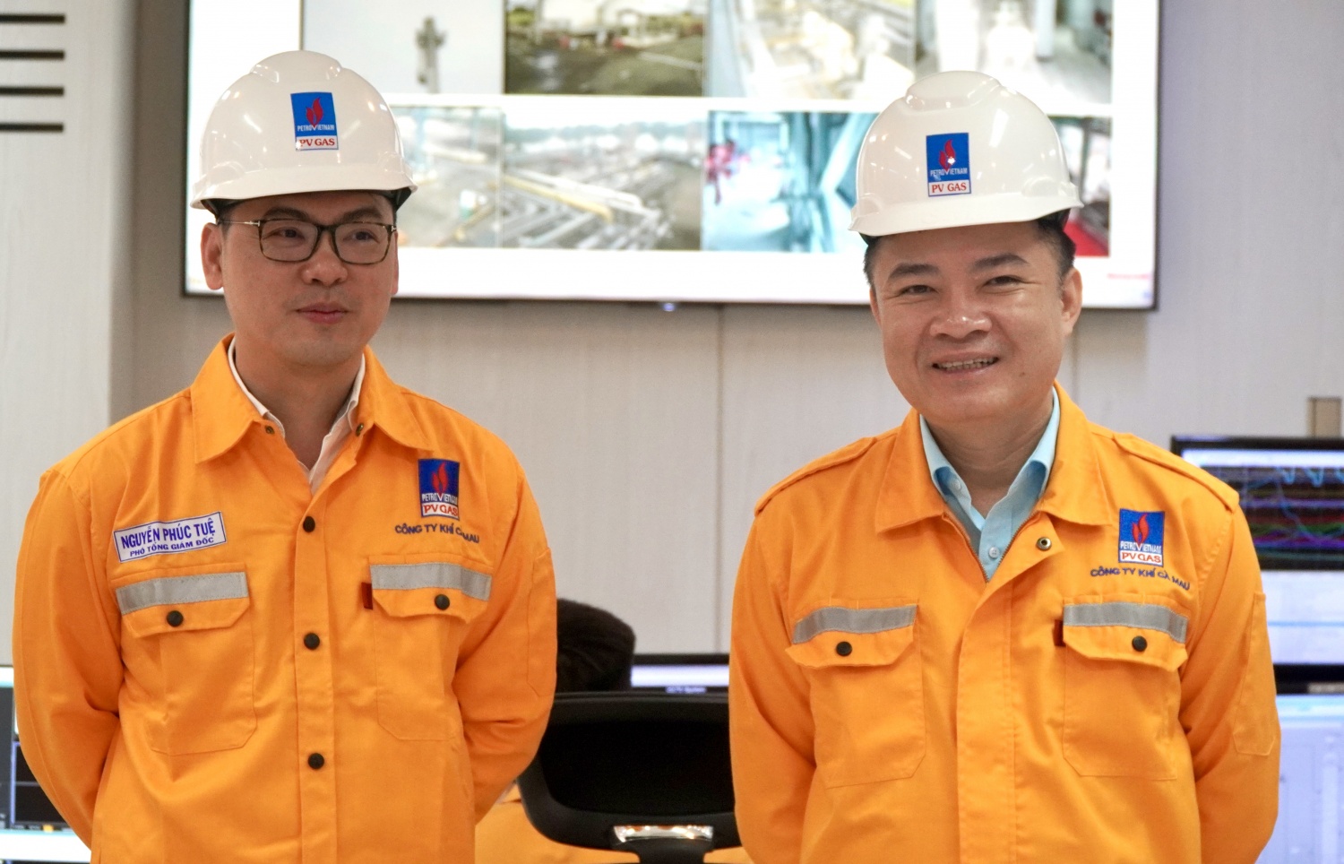 Đoàn công tác Petrovietnam thăm Nhà máy xử lý Khí - Công ty Khí Cà Mau Đoàn công tác Petrovietnam thăm và làm việc tại Nhà máy Xử lý khí Cà Mau