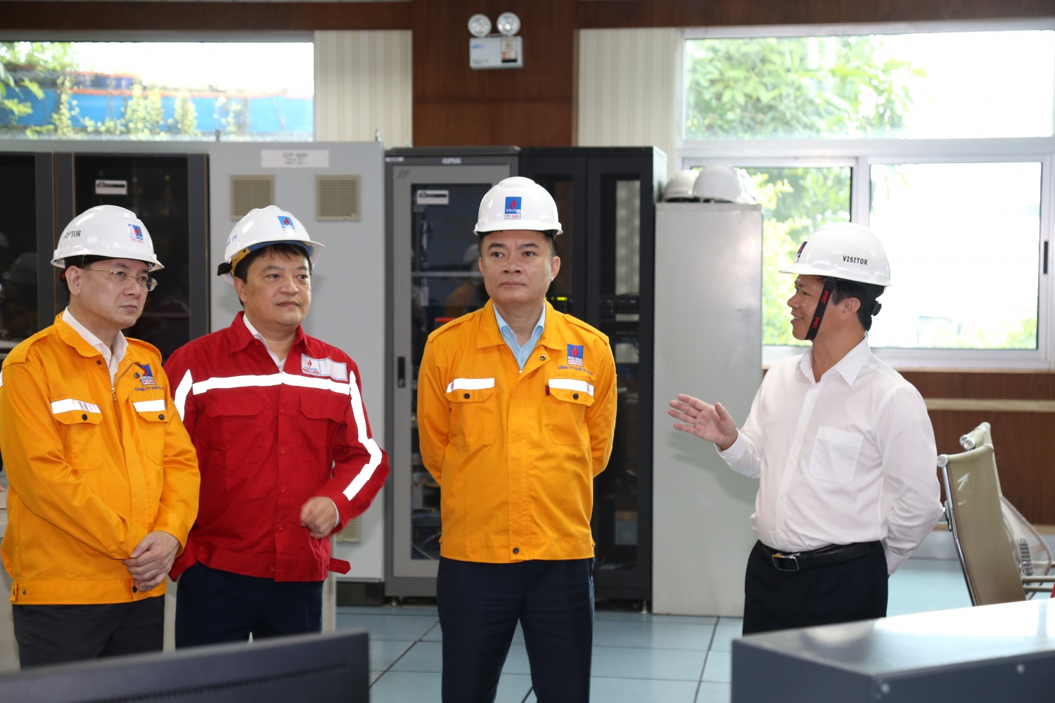 Đoàn công tác Petrovietnam thăm PV Power Cà Mau Lãnh đạo Petrovietnam thăm và làm việc tại PV Power Cà Mau